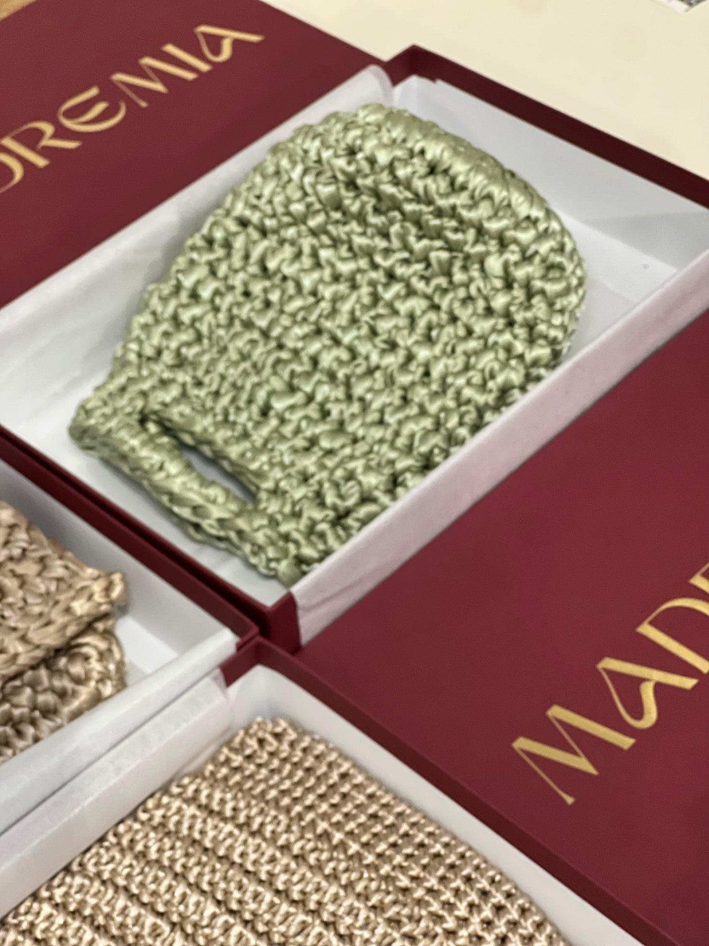 Bolso Rocío de Crochet en Raso para Invitada