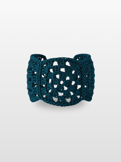 Brazalete de Crochet Hecho a Mano