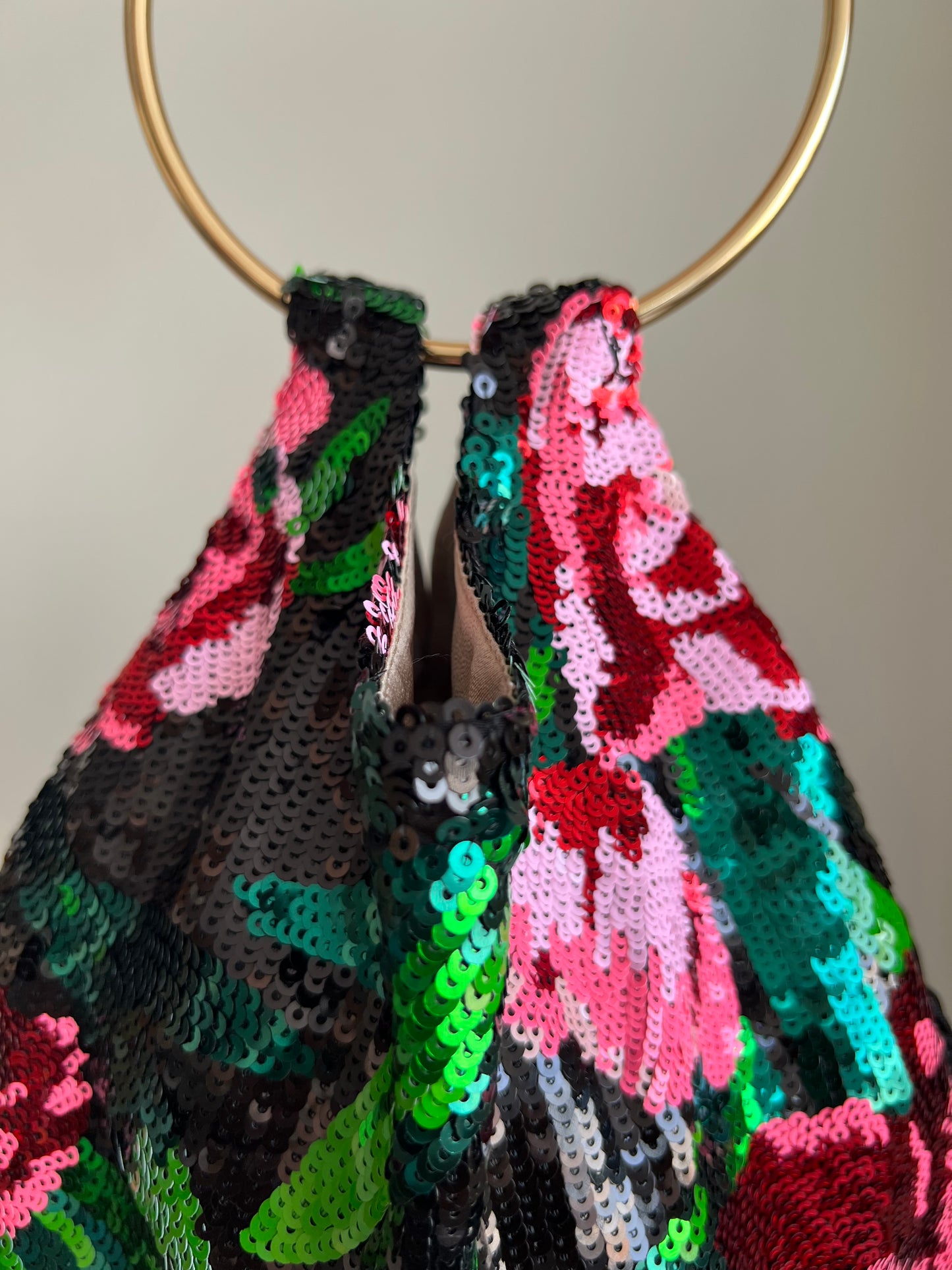 Bolso lentejuela Rocío flecos con Asa Dorada